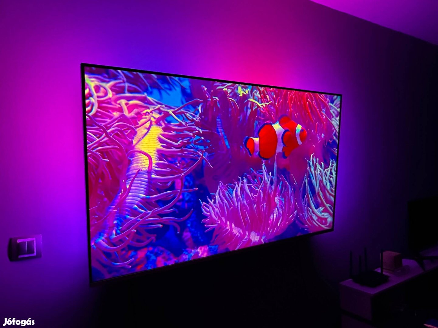 4K TV Eladó (Beépített Háttérvilágítás) 58col