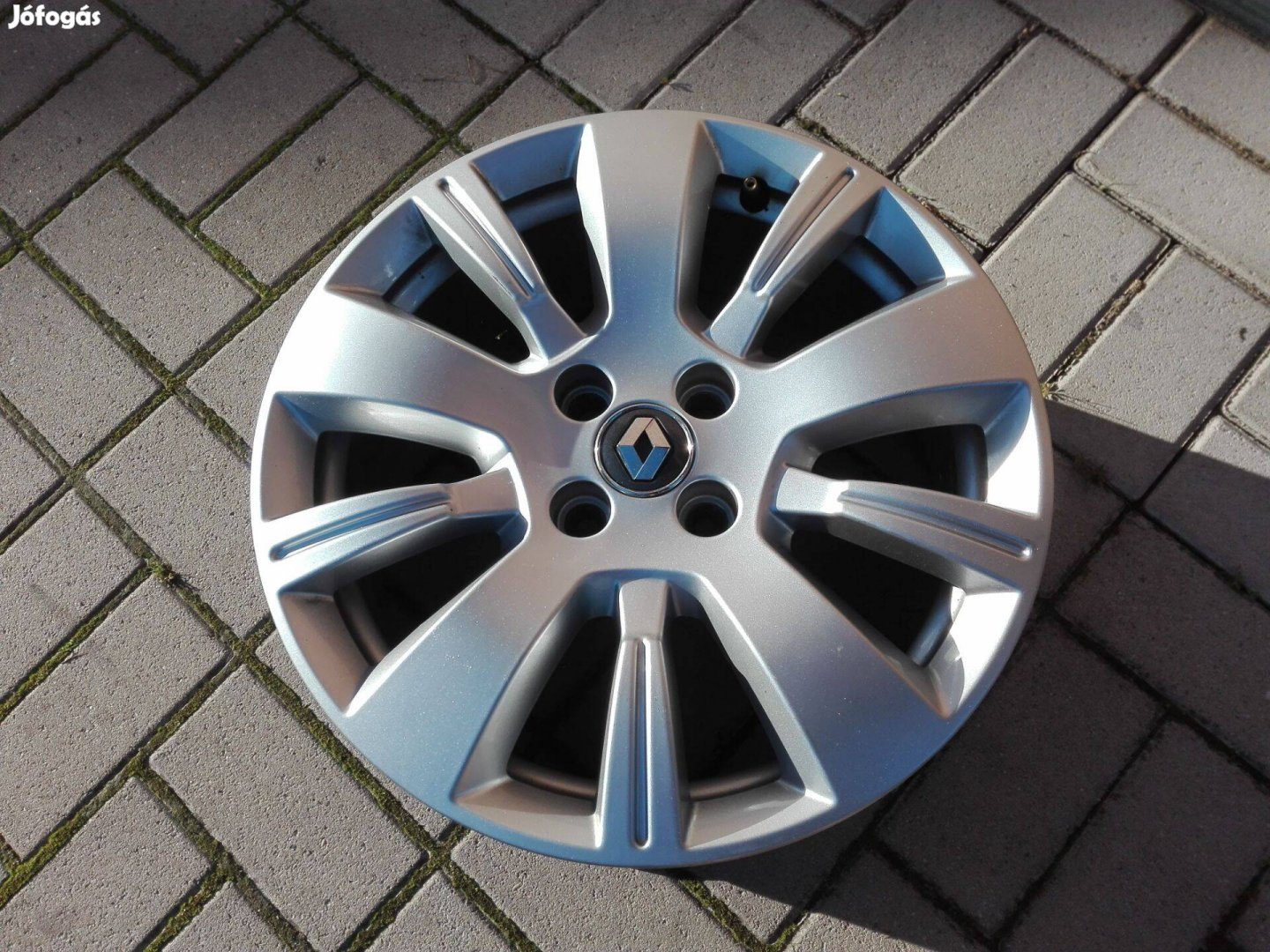 4X100 16coll Renault Dacia alufelni garnitúra