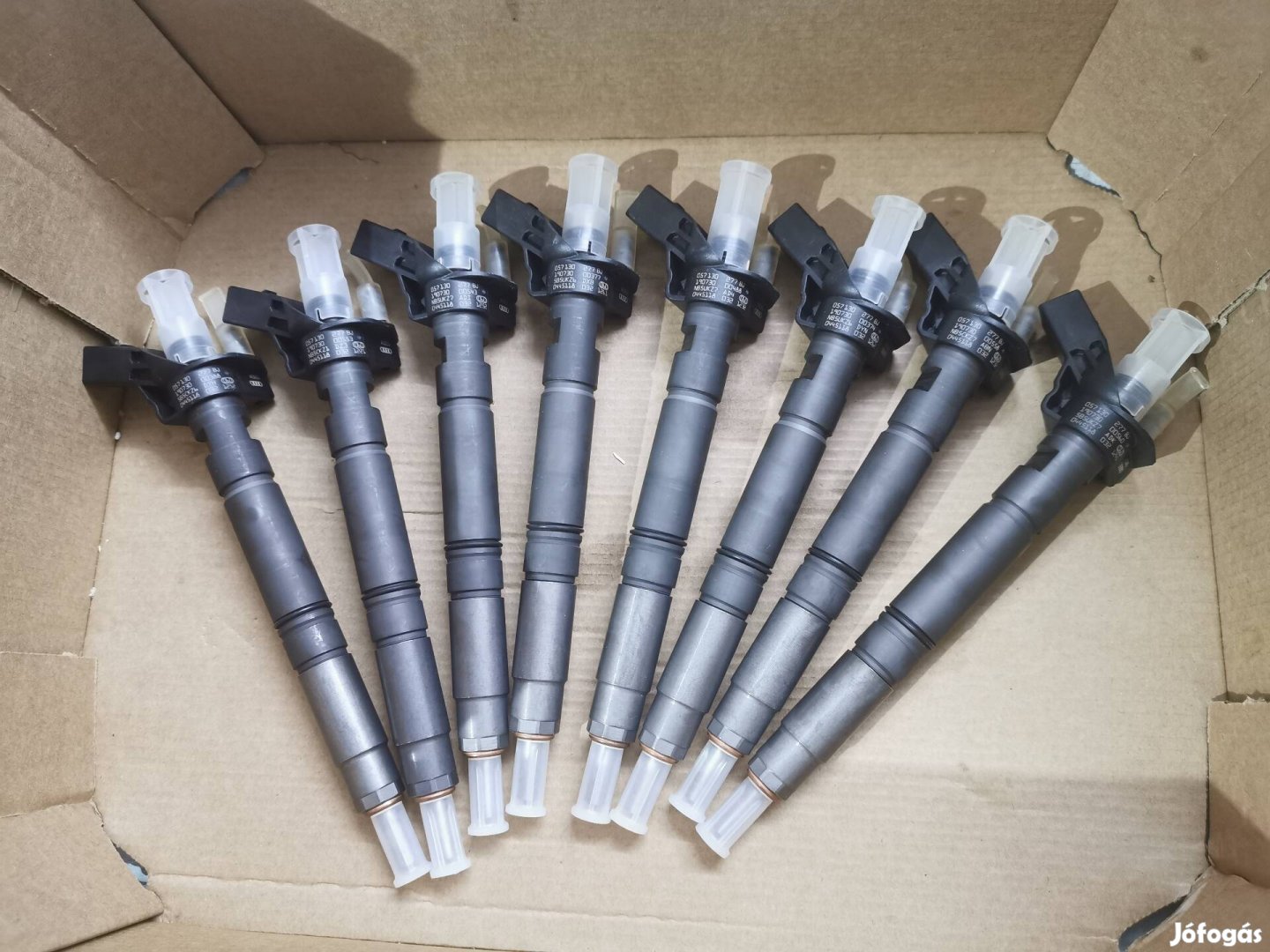 4.0tdi A8 4N SQ7 4M Q8 új bosch porlasztó Audi 0445118013