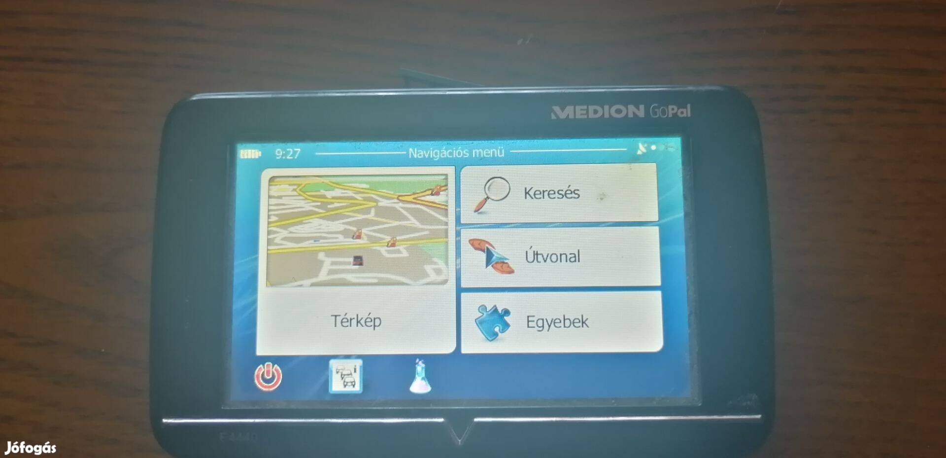 4.3" Medion GPS navigáció friss térképekkel eladó