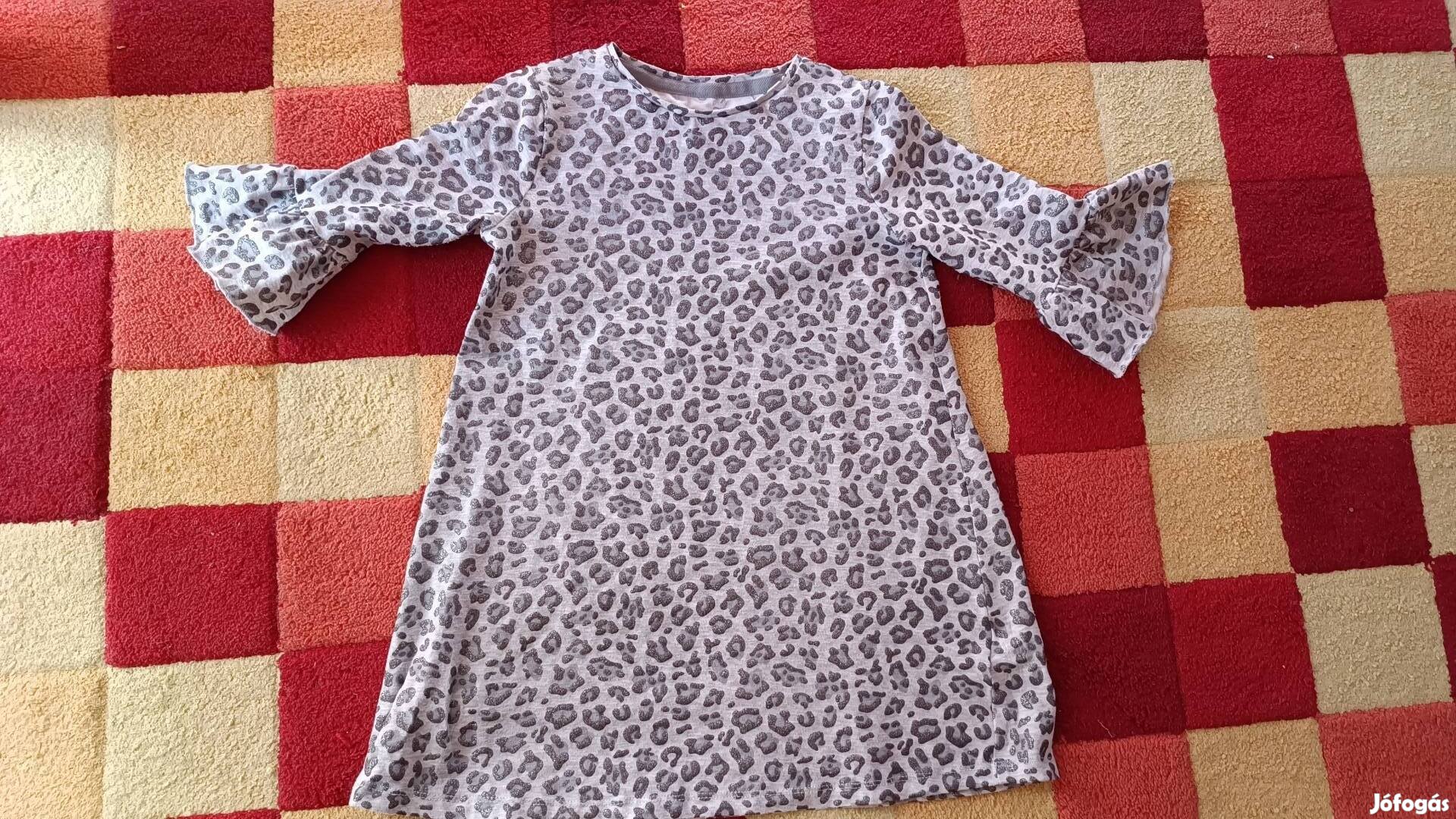 4-5 éves kislányra való ruha 