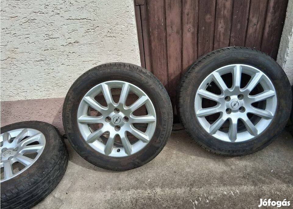 4 DB Opel Astra eredeti újszerű Fulda gumi