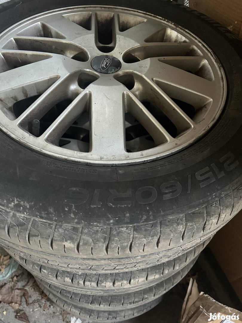 4 Ford alufelni nyári gumival  