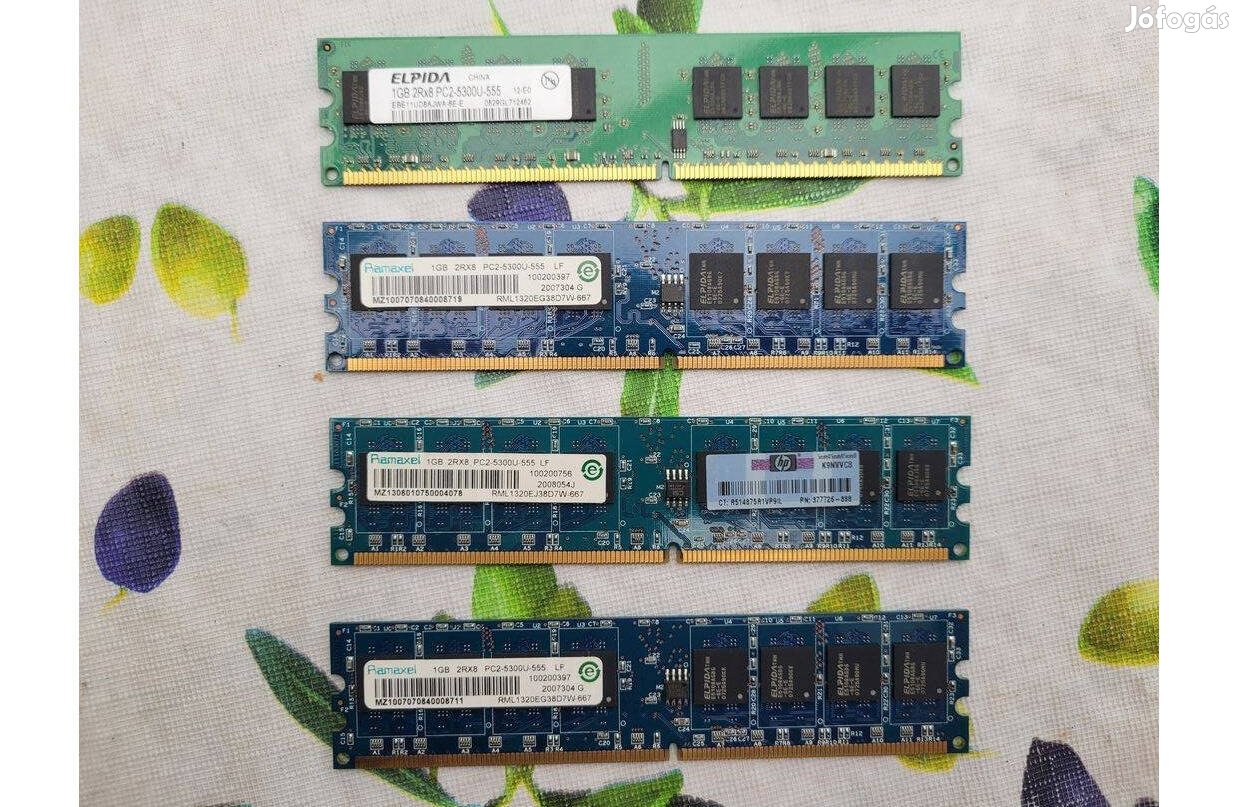 4 X 1Gbyte DDR2/667 asztali PC RAM