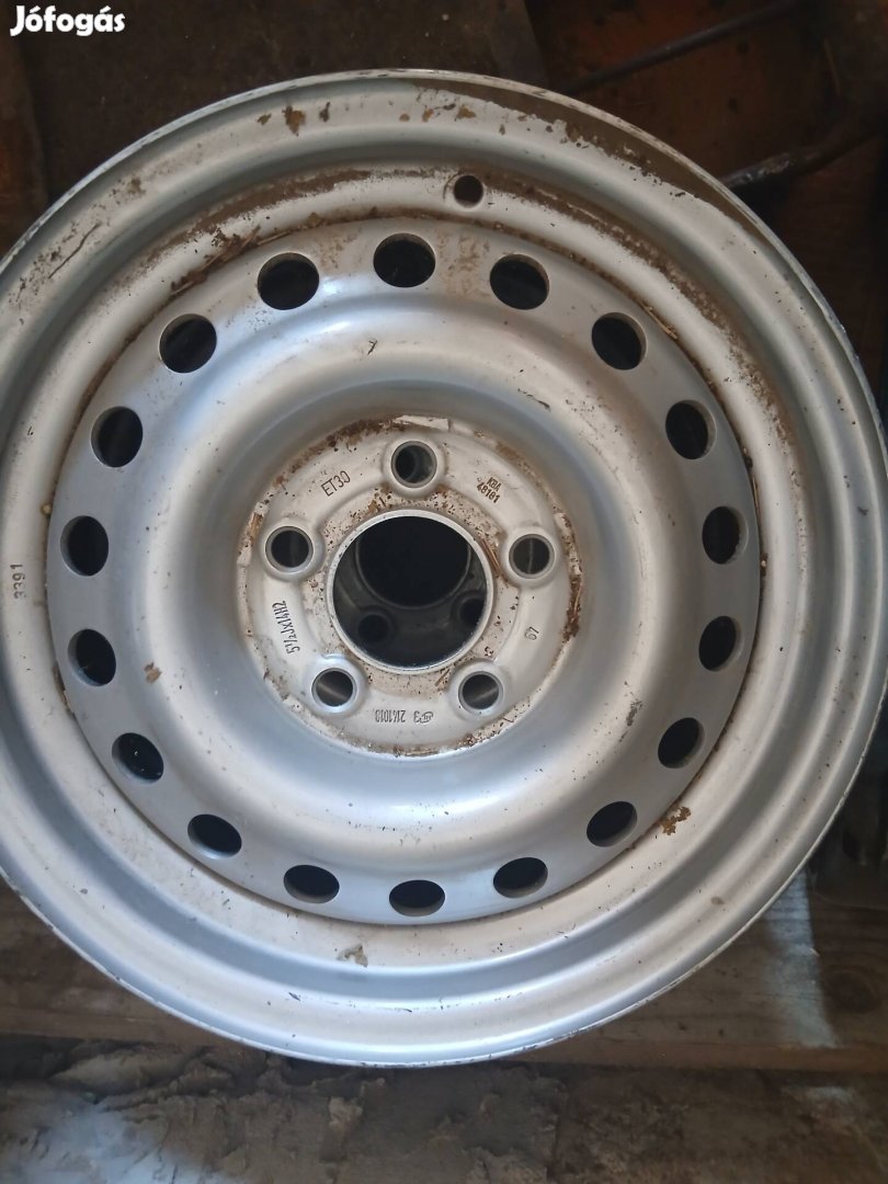 4 darab Utnfutó felni. Új