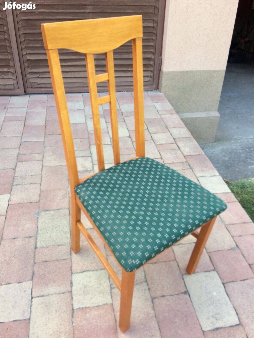 4 darab támlás szék