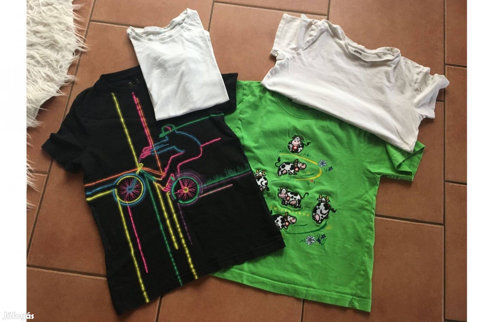 4 db 128-134 póló csomagban!