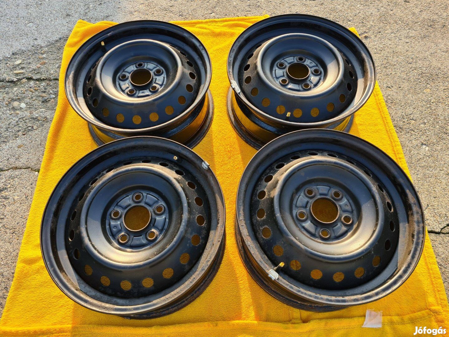 4 db 16" 5x114,3 acélfelni