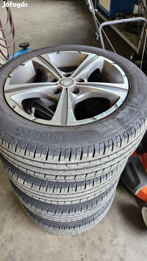 4 db 16"-os Ford Focus alufelni, gumival