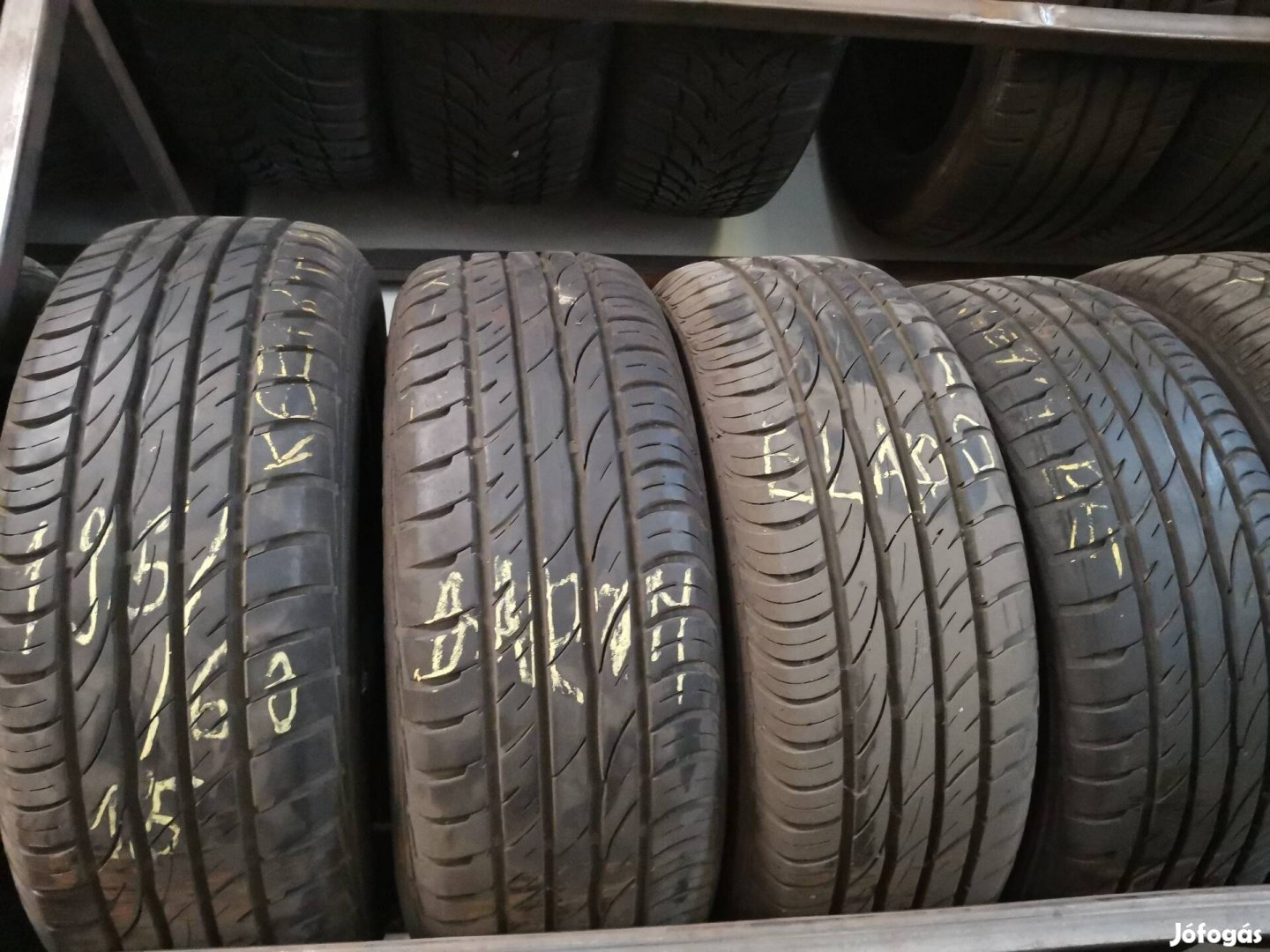 4 db 195/60r15 Barum Bravuris 2