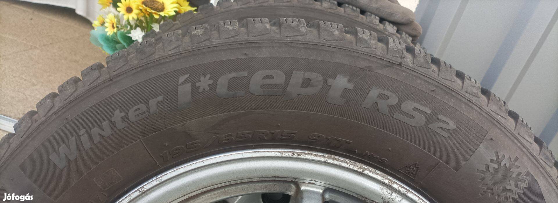 4 db 195/65R15 Hankook Winter incept RS2 téli gumiabroncs eladó