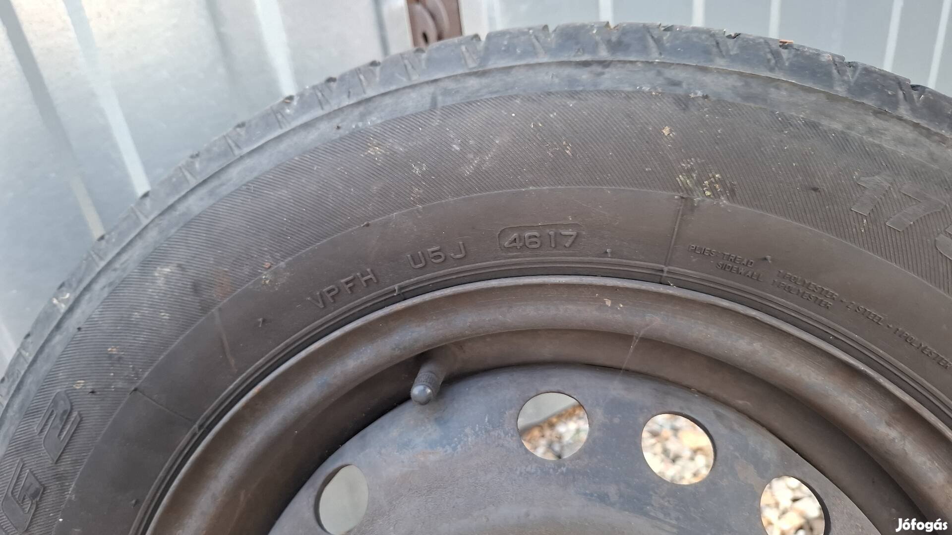 4 db 4x100 -as felni , gumiabronccsal eladó