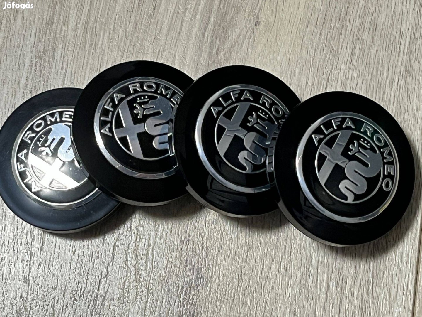 4 db 56 mm Alfa Romeo felnikupak felni kupak védőkupak szett