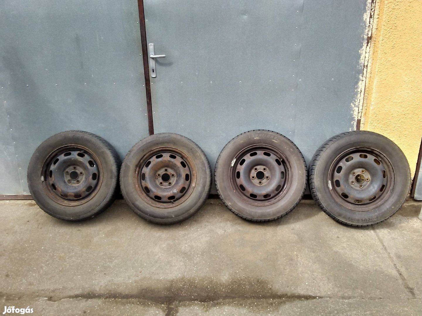 4 db 5x100 15" VW-Skoda-Seat acélfelni eladó