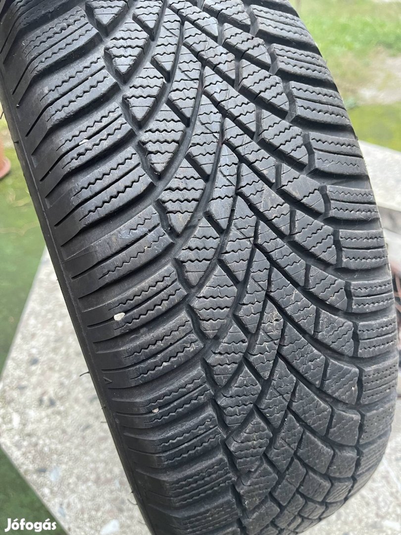 4 db Bridgestone téli gumi