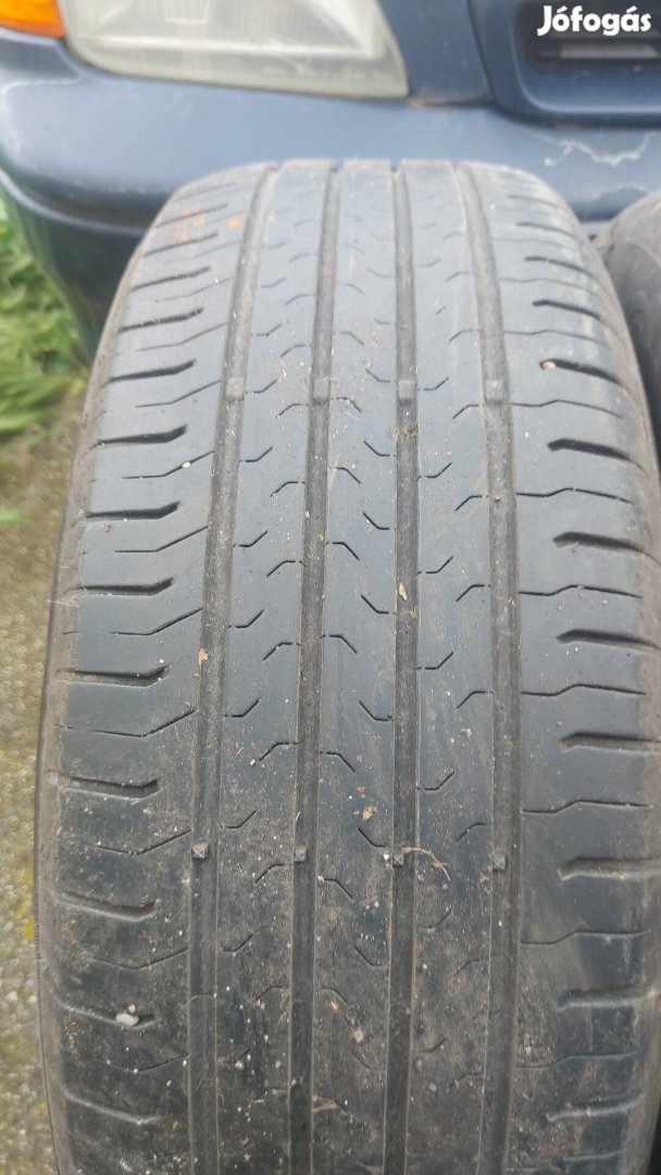 4 db Continental 215/60 R 17 használt nyári gumi eladó