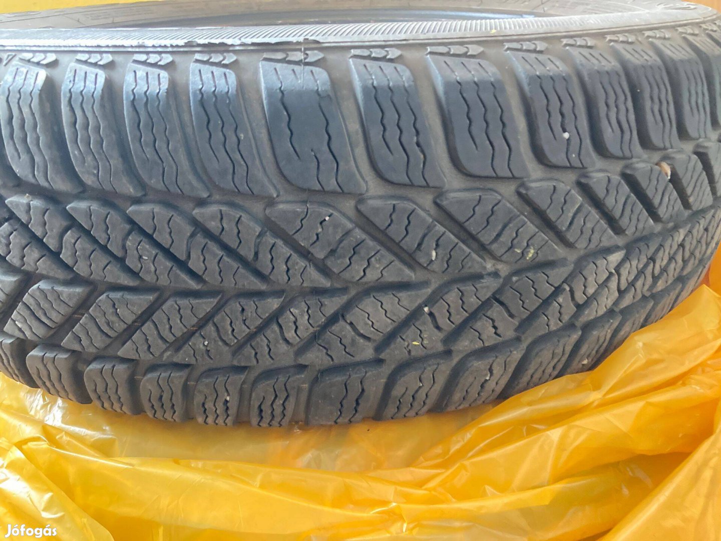 4 db Debica téli gumi felni nélkül 175/65 R14