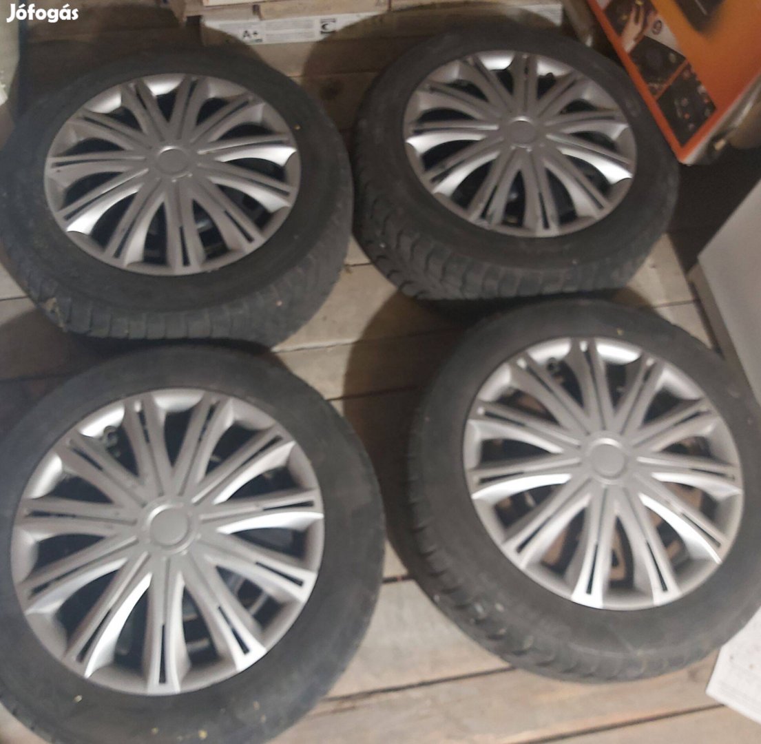 4 db Hankook téligumi acél felnin