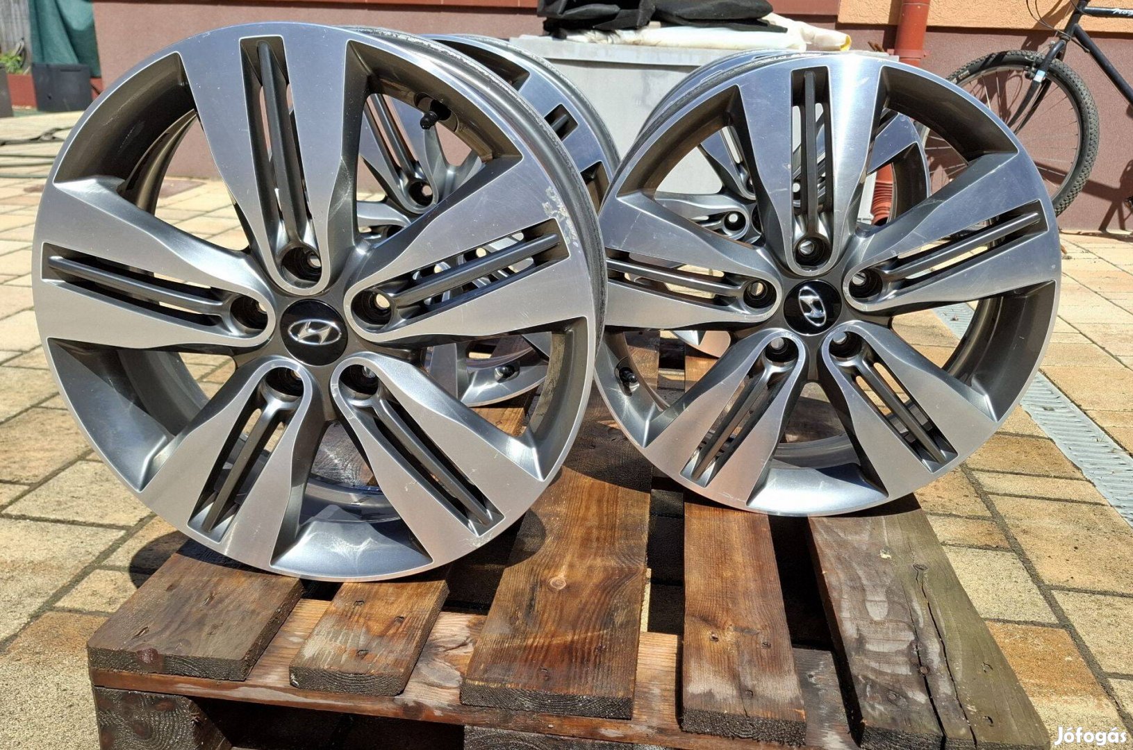 4 db Hyundai gyári alufelni eladó