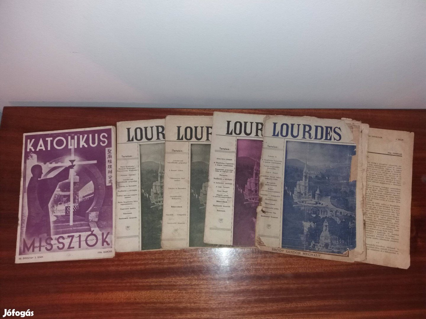 4 db Lourdes újság +Katolikus Missziók újság egyben