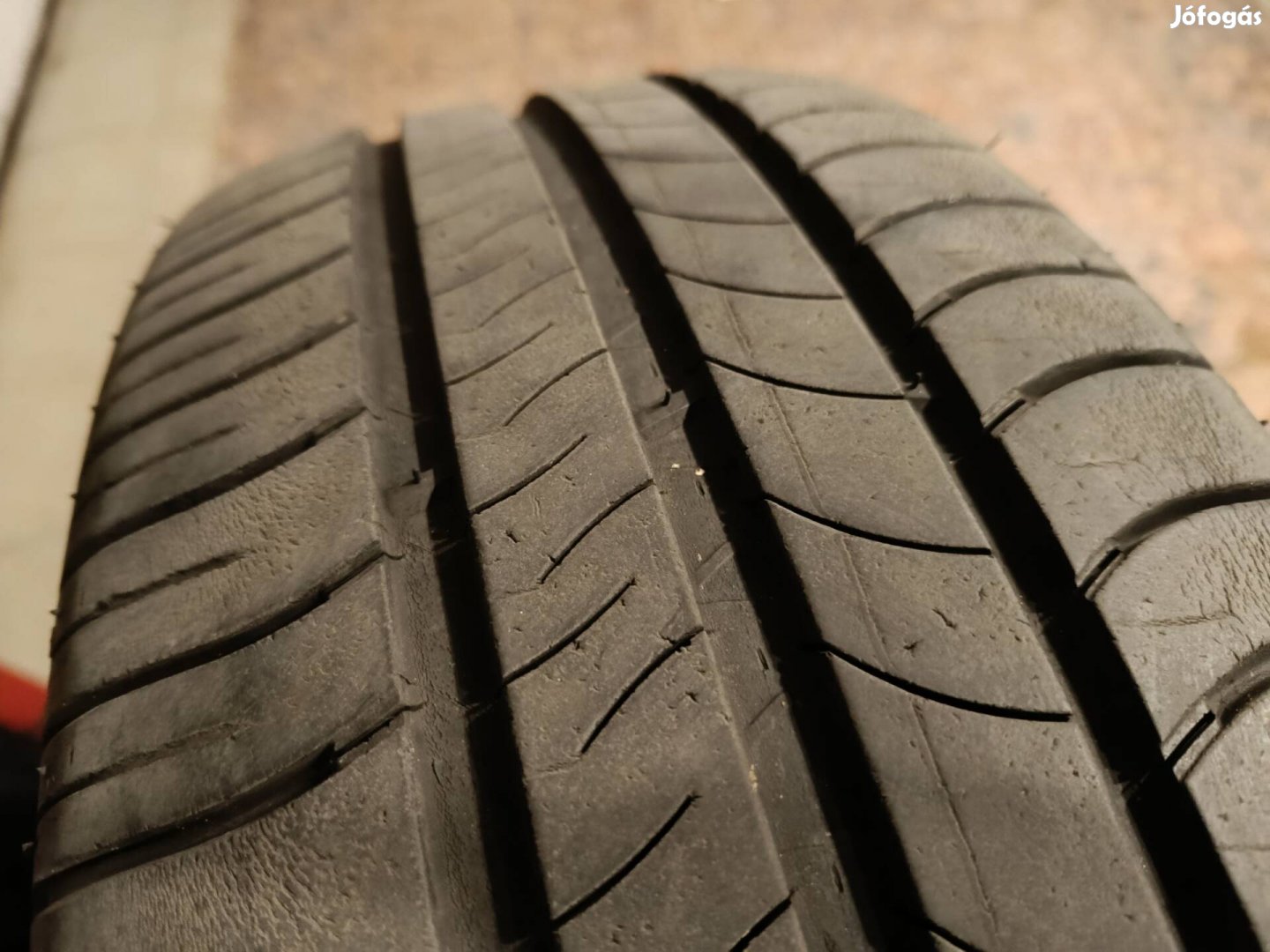 4 db Michelin nyári gumiabroncs, gumiabroncsok használt