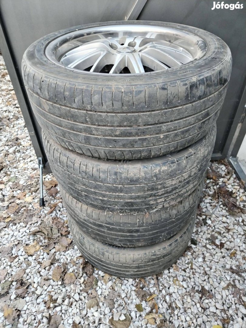 4 db Mitsubishi Alufelni (19") 4 db nyárigumival (245/45 R19)