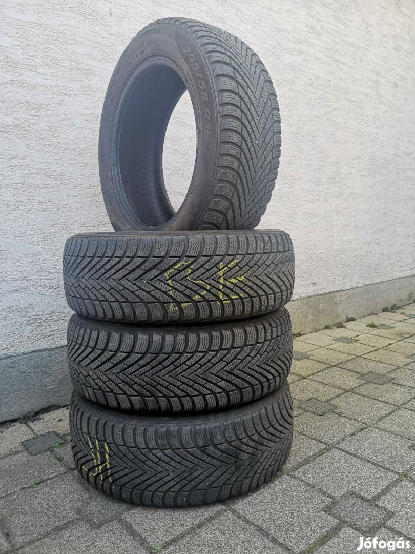 4 db Pirelli Cinturato Winter 205/55 R16 91H téli gumi