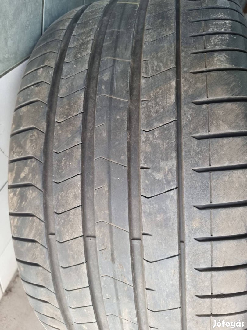 4 db Pirelli P Zero 315/35 R21 6,5 mm
