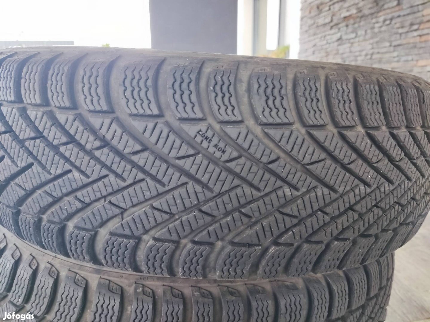 4 db Pirelli cinturato winter 185/65 R15 teli gumi újszerű 