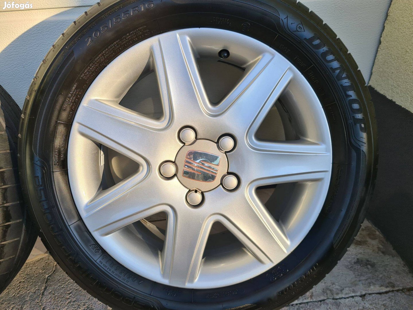 4 db Seat 5x112 16" alufelni újszerű gumival