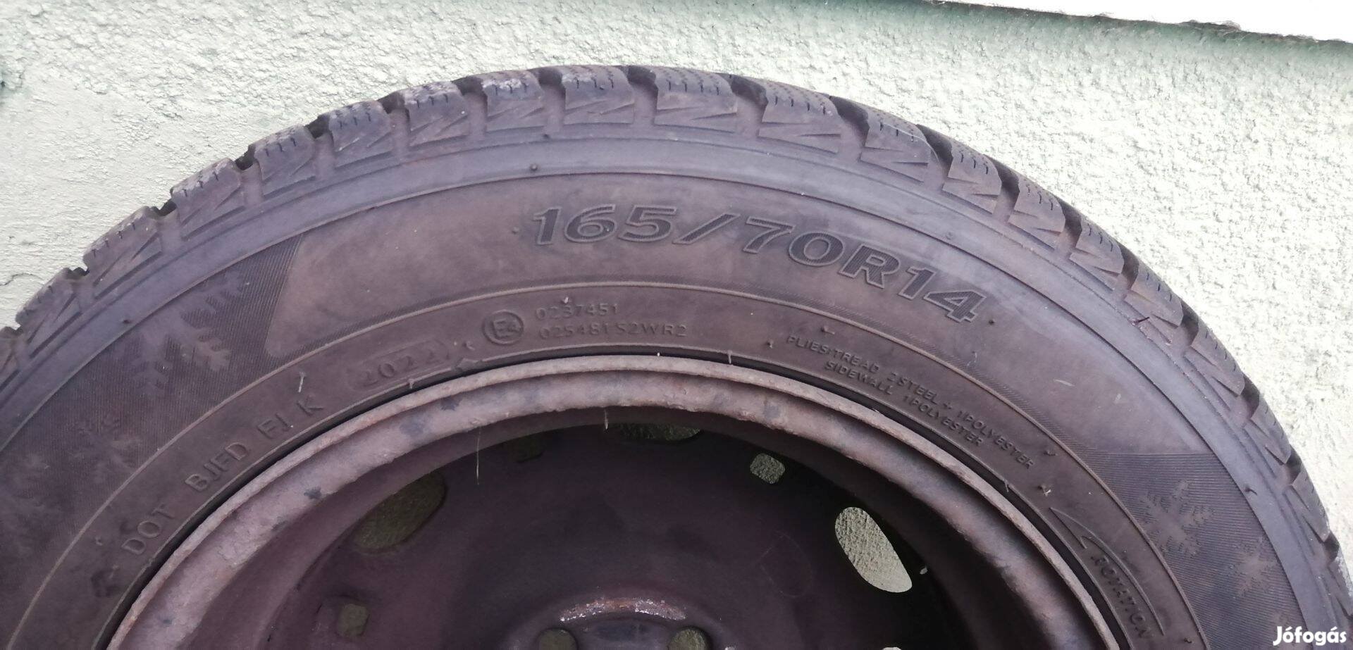 4 db Skoda Fabia 165/70R14 téligumi lemezfelnivel