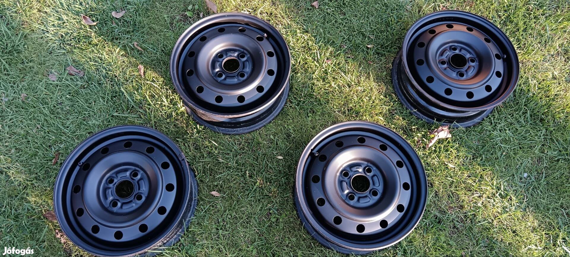 4 db Suzuki acélfelni R15 4x100, ET 45