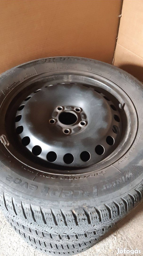4 db Téligumi felnivel