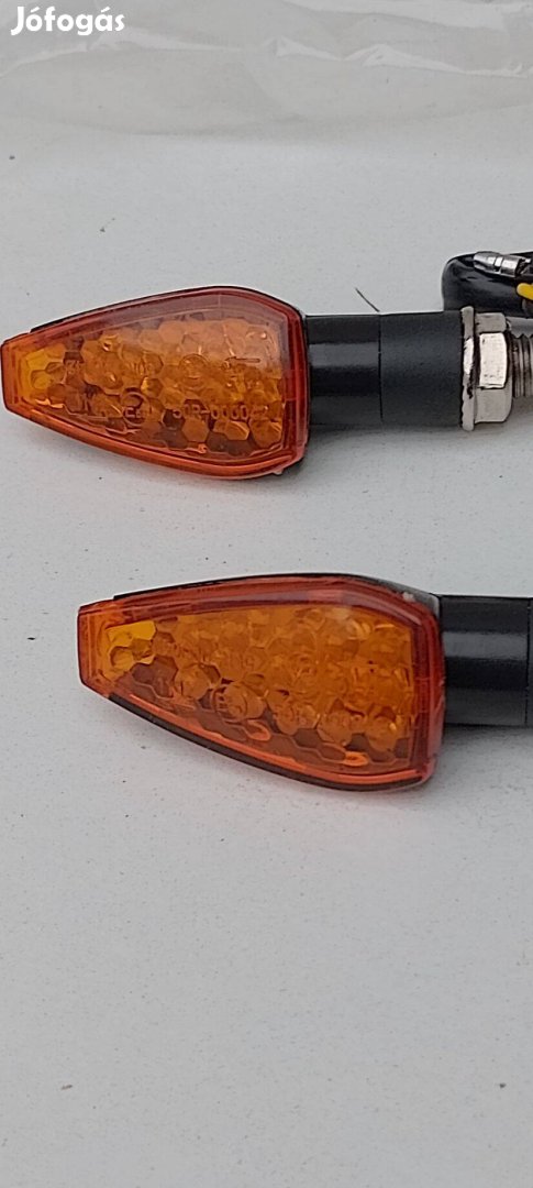 4 db Új motorkerékpár univerzális mini led borostyán izzó