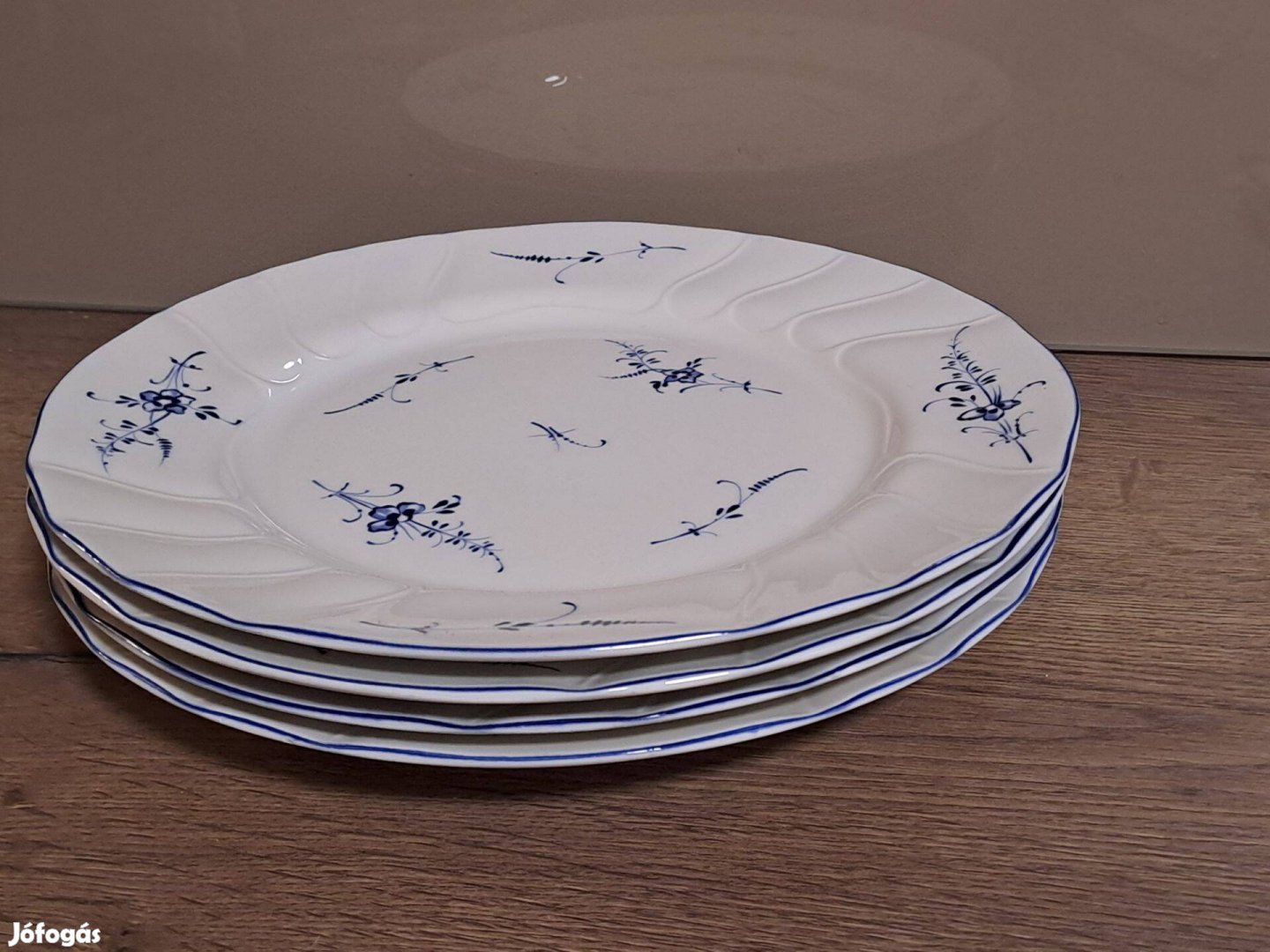 4 db Villeroy&Boch porcelán tányér