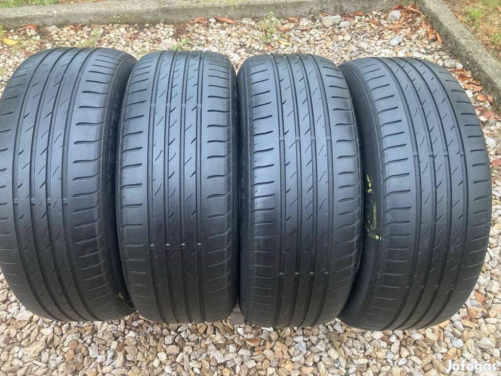 4 db. BMW 1 es gumi 195/55 R16
