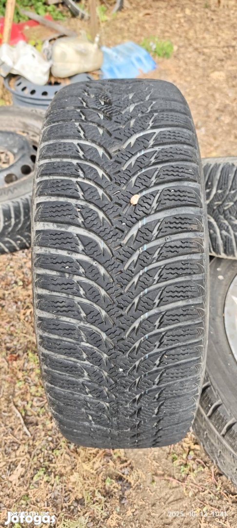 4 db. Kumho 205/55/R16 91T téli gumi acél felnivel eladó