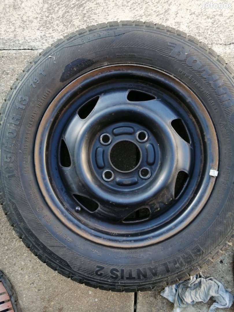 4 db felni nyári gumival (165/70 R13)