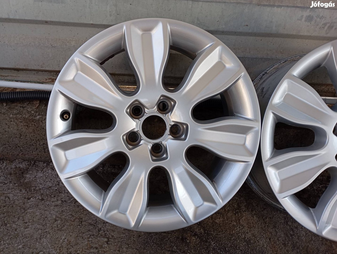 4 db gyári Audi alufelni 5x100 6x16 ET30 középfurat: 57,1 mm