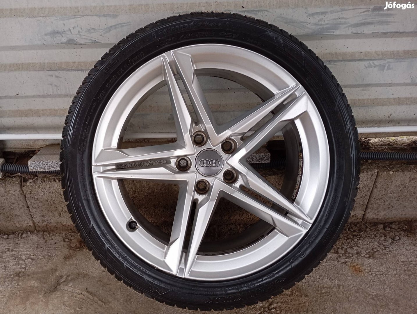 4 db gyári Audi alufelni 5x112 8x18 ET40 225/45 R18 defekttűrő