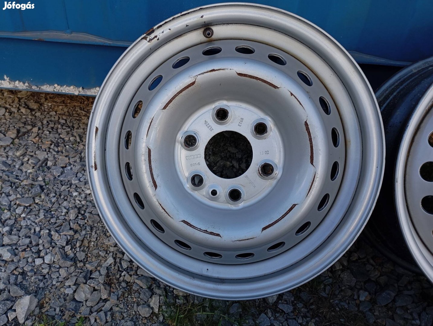 4 db gyári Iveco acélfelni 6x125 6,5x16 ET68 középfurat: 74,1 mm