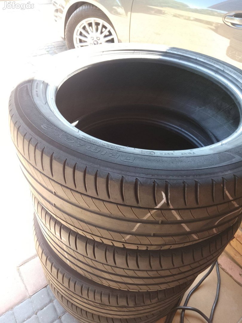 4 db jó állapotú 225/50 R18 gumi eladó