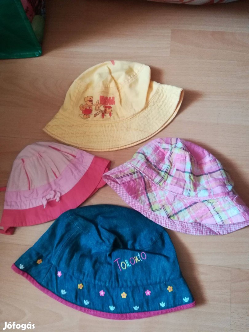 4 db lány sapka kalap együtt 2000 Ft 37-39 és 50-54 cm