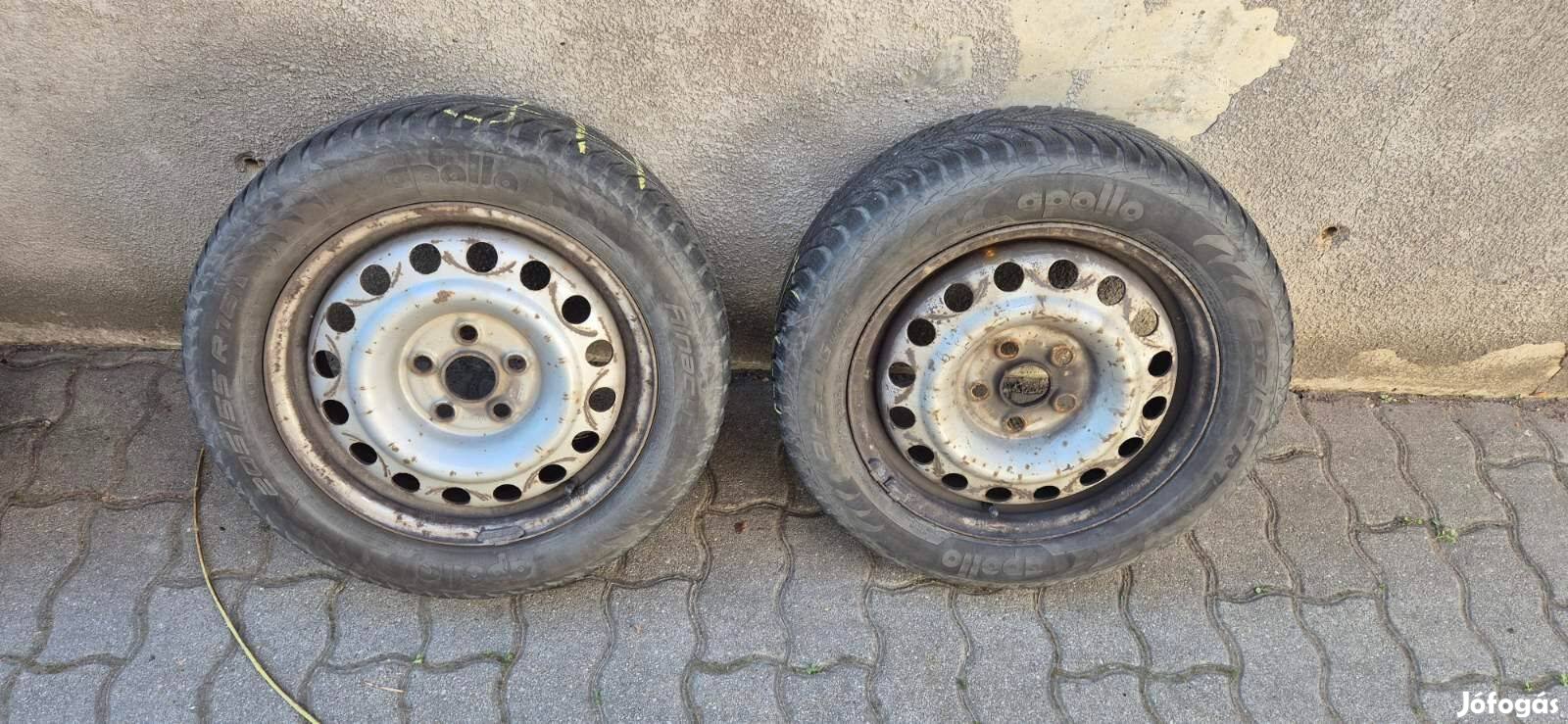 4 db lemezfelni téli gumival 205/55 R16