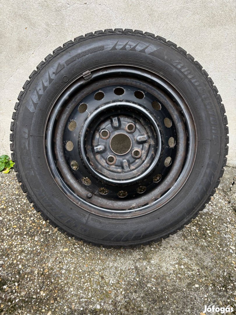 4 db lemezfelni téli gumival - 4x100 5,5x14H2 ET45 - 175/65 R14