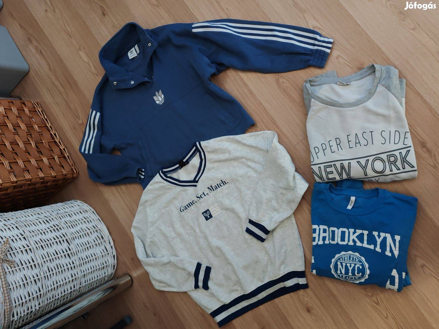 4 db sportos női pulcsi csomag