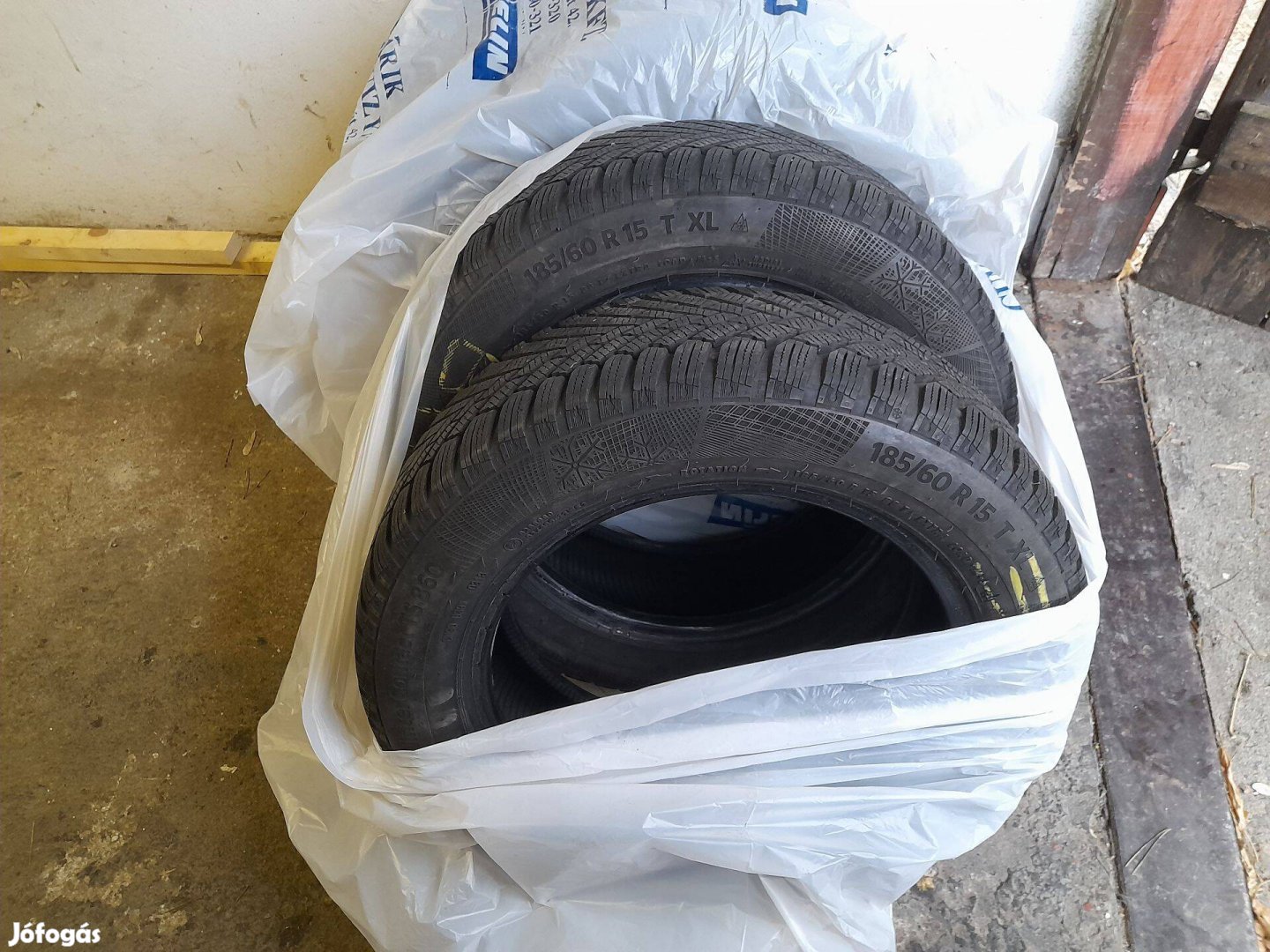 4 db téli gumi 185/60 R 15