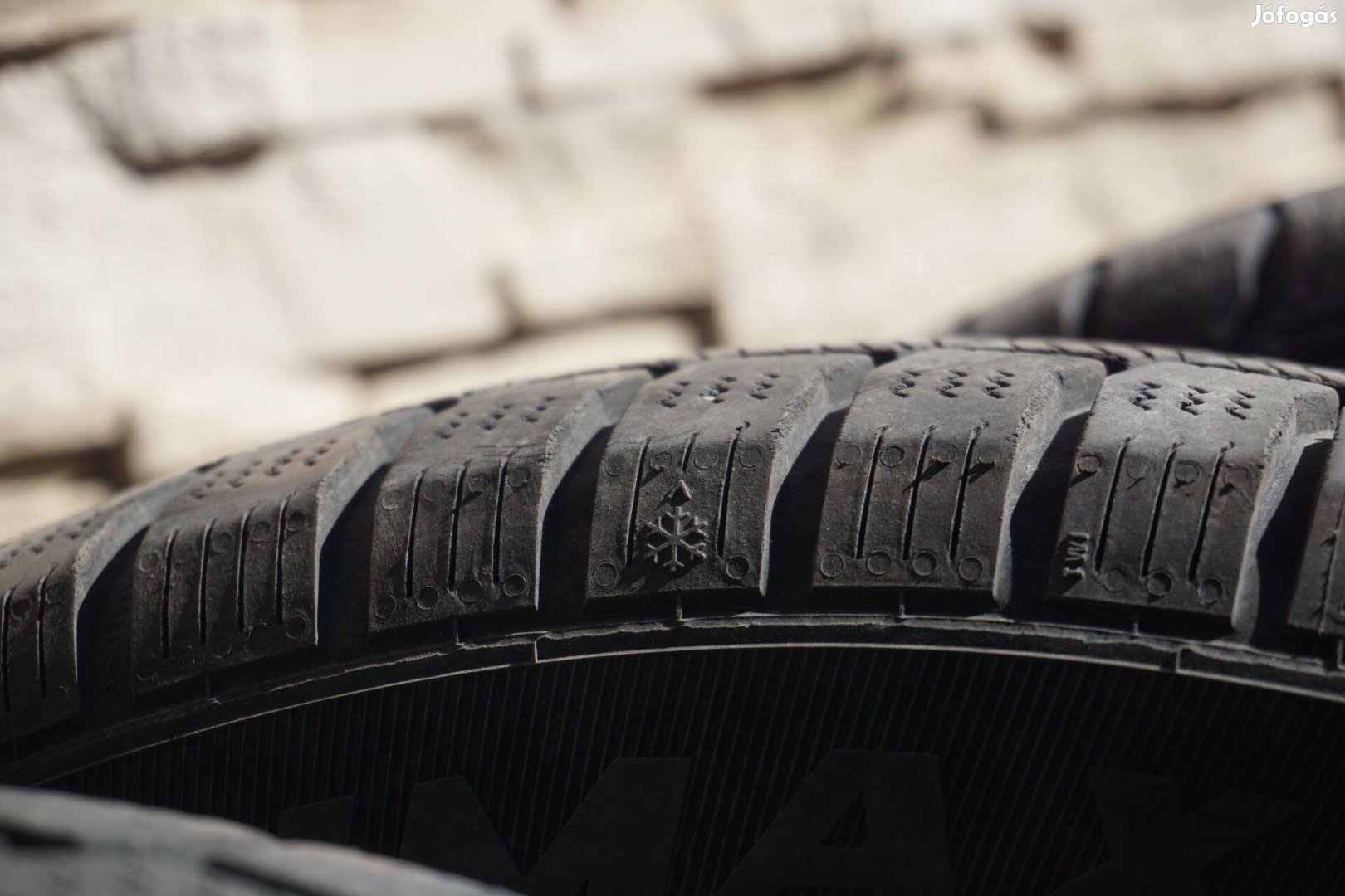 4 db téli gumi acélfelnivel