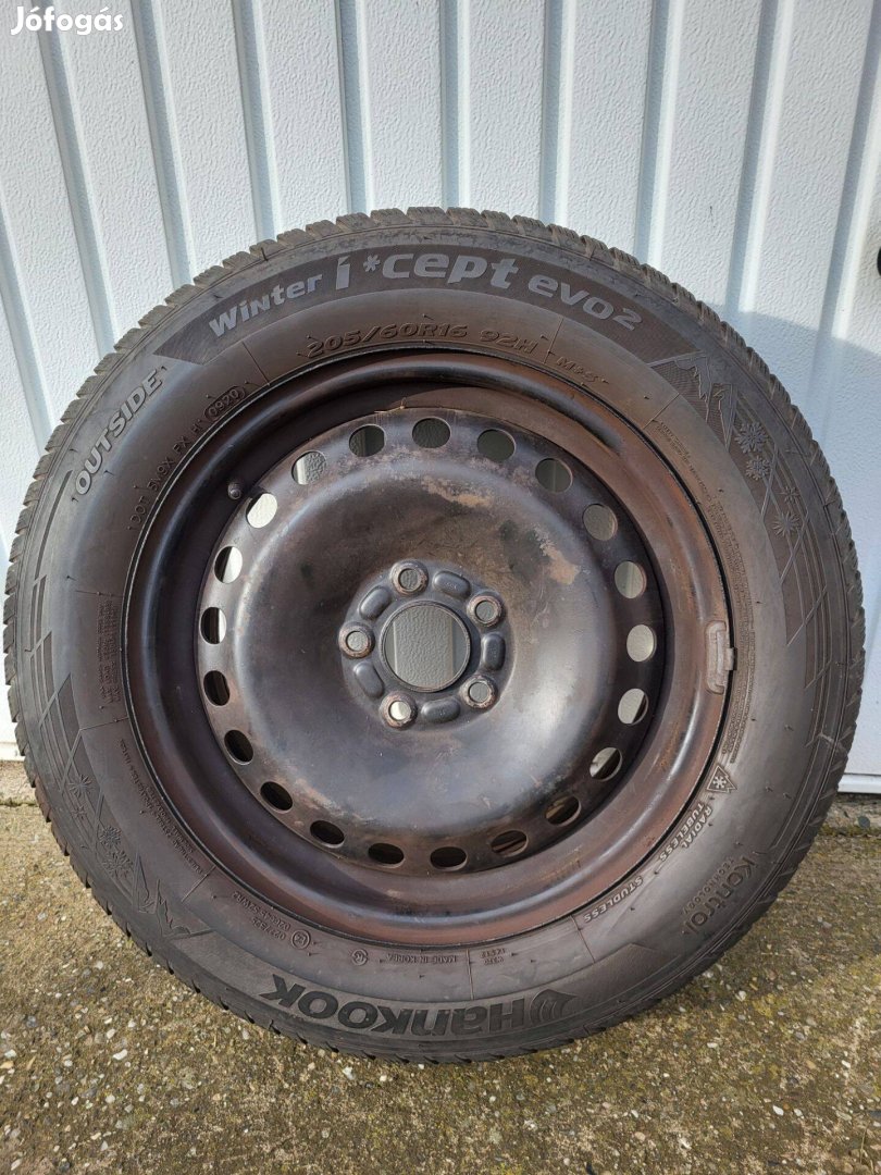 4 db téli gumi felnivel Ford 205/60 R16