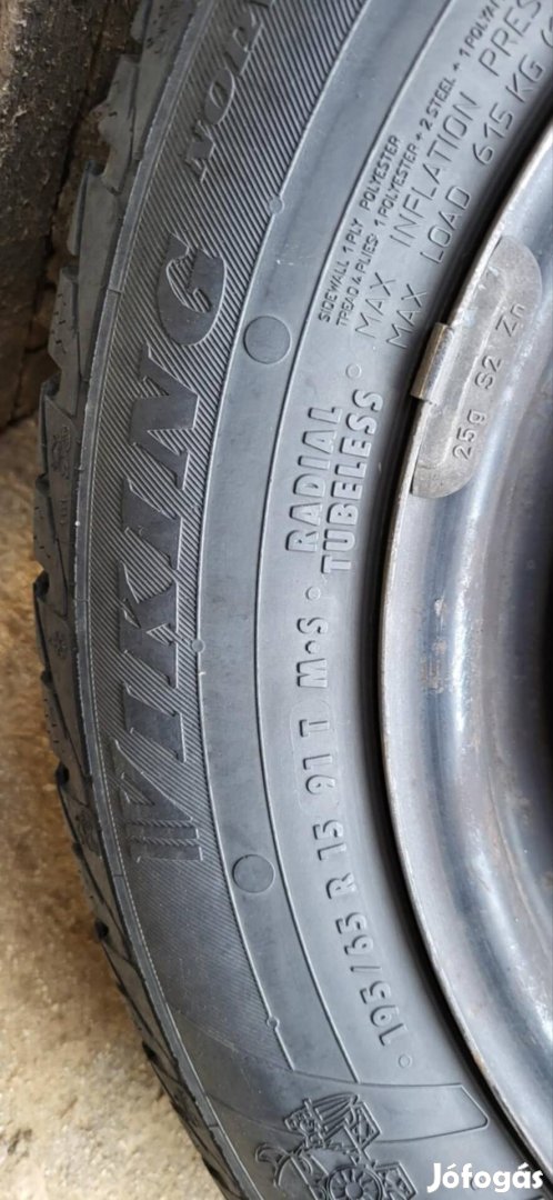 4 db téli gumi lemez felnin